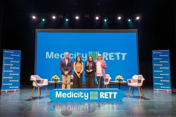 Medicity Rett celebra su reapertura como la primera farmacia inclusiva del Ecuador